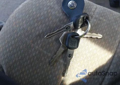 2002 Buick Century Custom из США, поврежденный, VIN 2G4WS52J921152871